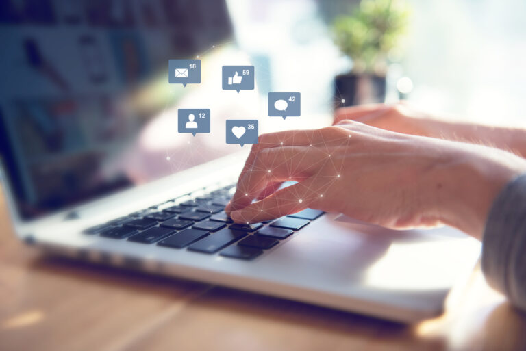 Laptop mit Vernetzung